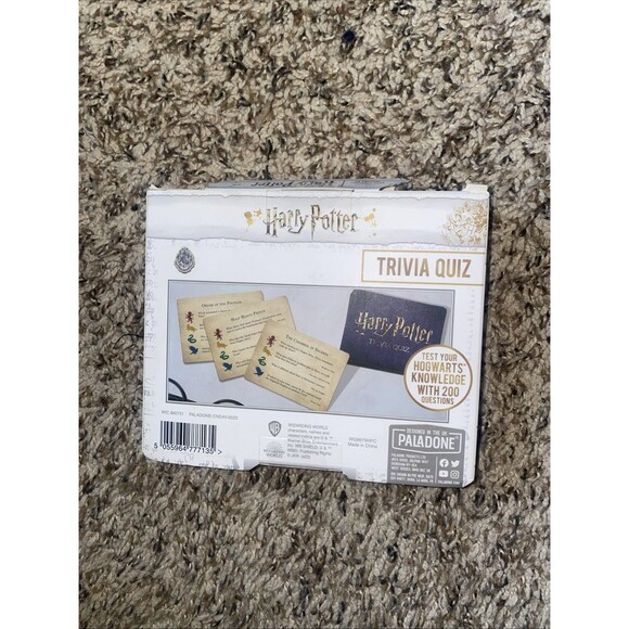Harry Potter Trivia Quiz Game 50 Cards 200 Questions Ages 8+ .NEW SEALED - Picture 2 of 3